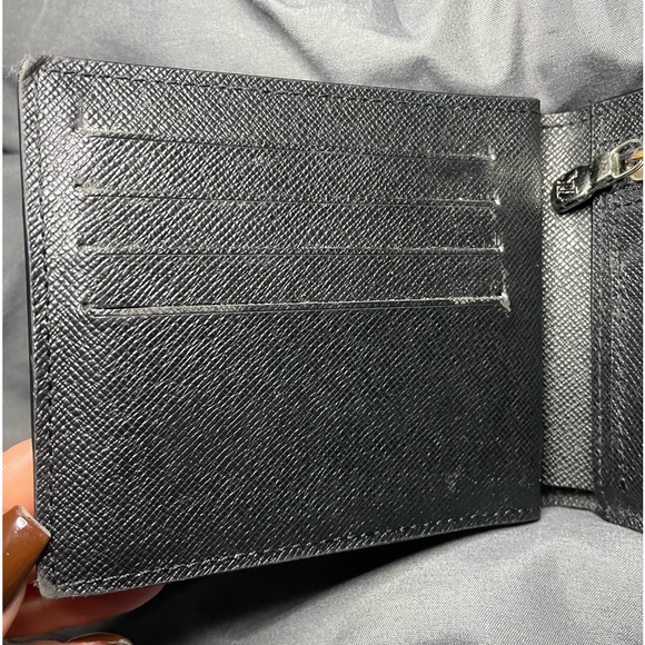 Louis Vuitton Wallet - Picture 6 of 13